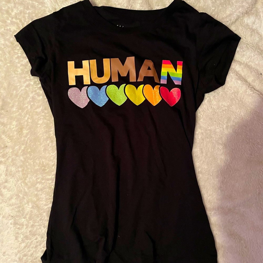 Old navy pride shirt in medium